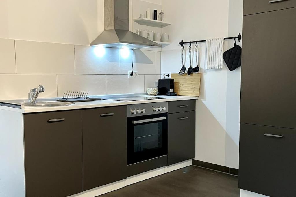 Gemuetliche Wohnung In Ruhigem Wohngebiet Aschaffenburg Buitenkant foto