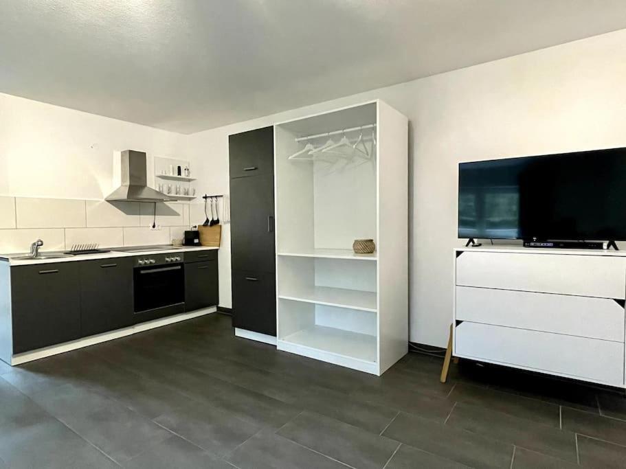Gemuetliche Wohnung In Ruhigem Wohngebiet Aschaffenburg Buitenkant foto